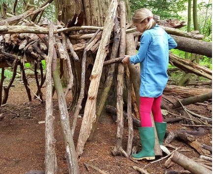 A Den Building Special with Polly Whyte – Wed 18th Feb ’26